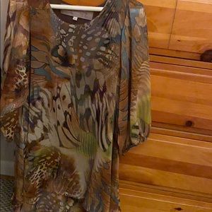 Fun long sleeve print dress!